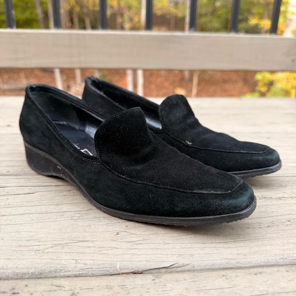 Salvatore Ferragamo black suede loafers shoes size 6.5 B - Picture 3 of 15